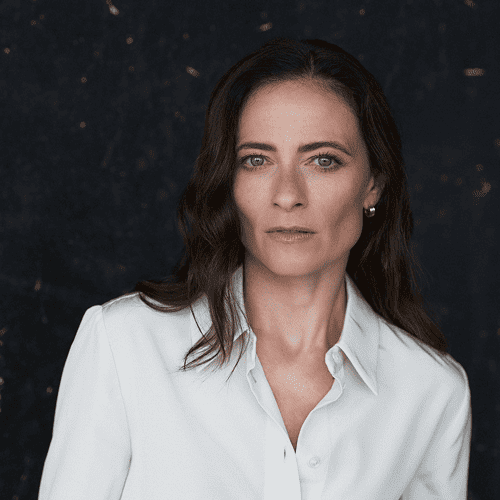 Lara Pulver